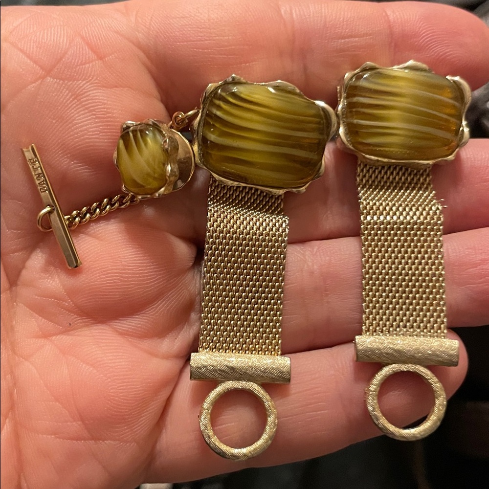 Dante Gold Tone Slag Glass Cuff Links & Tie Tack